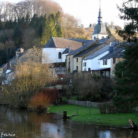 Au Charme Du 13 Faubourg De France A Bouillon Villa Bagian luar foto