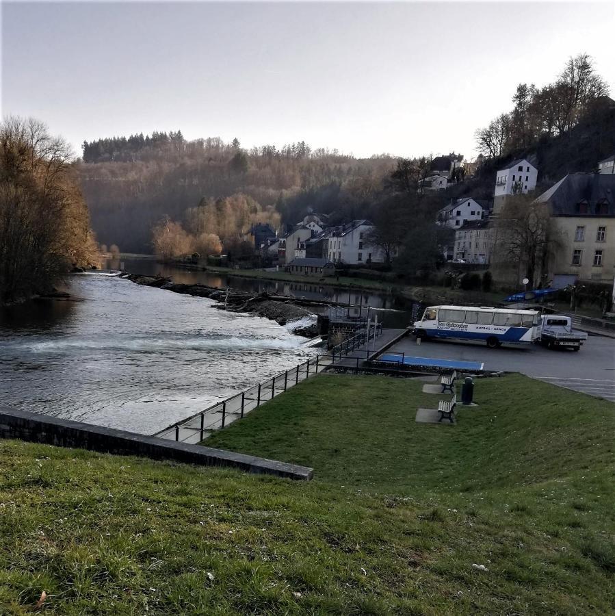 Au Charme Du 13 Faubourg De France A Bouillon Villa Bagian luar foto